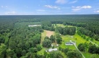 1 Marion Woods Trl, Bonneau, SC 29431