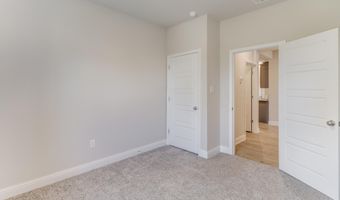 5625 Overland Dr, Biloxi, MS 39532