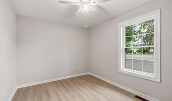 406 3RD St, Atco, NJ 08004