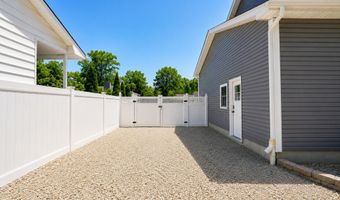 741 Beach Ave, Beachwood, NJ 08722