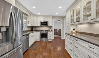 379 NE Morningside Ln, Abingdon, VA 24210