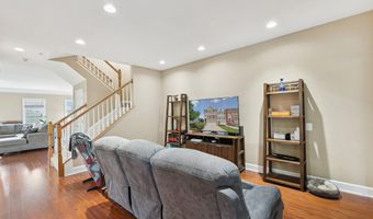42832 BITTNER Sq, Ashburn, VA 20148