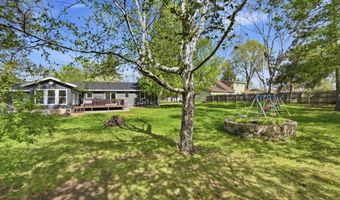 205 Victoria Dr, Alexandria, MN 56308