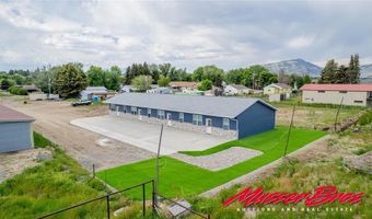 521 Ayla Ln, Cody, WY 82414