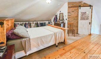 210 E Salmon Ave, Arco, ID 83213