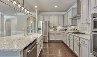 205 Colfax Dr, Boiling Springs, SC 29316