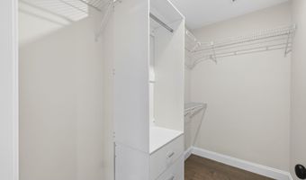 335 Raymond Rd, Chester, NH 03036