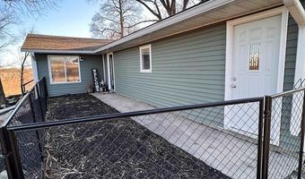 23248 Cardinal Ave, Clear Lake, IA 50428