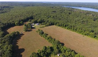 112 Winsor Ave, Johnston, RI 02919