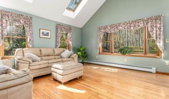 20 Peabody Dr, Brentwood, NH 03833