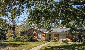729 Canterbury Dr, Biloxi, MS 39532