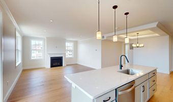 4 Longview Dr 309, Atkinson, NH 03811