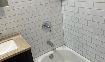 81 NEWMAN Ave, Bayonne, NJ 07002