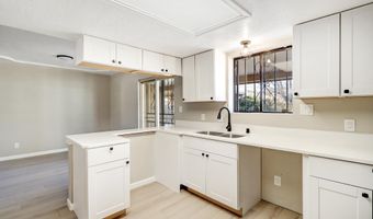 329 46th St NW, Albuquerque, NM 87105