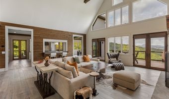 494 E Ridge Rd, Cashiers, NC 28717