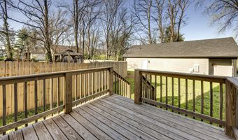 114 N Elm Grove Ave, Bardstown, KY 40004