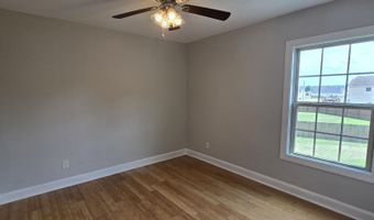 4318 Bristlecone Dr, Ayden, NC 28513