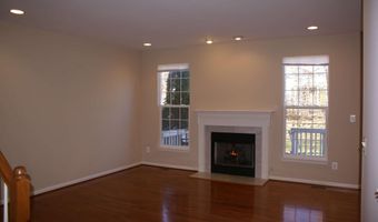 43628 DUNHILL CUP Sq, Ashburn, VA 20147