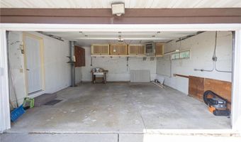 2101 Kenneth Dr, Albert Lea, MN 56007