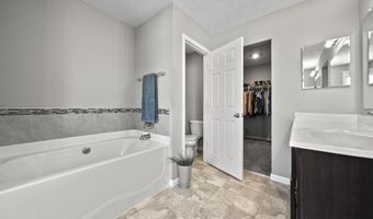 43 Burroughs Dr, Ashville, OH 43103