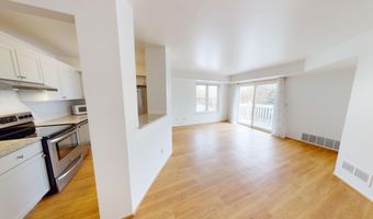 2221 S Huron Pkwy 4, Ann Arbor, MI 48104