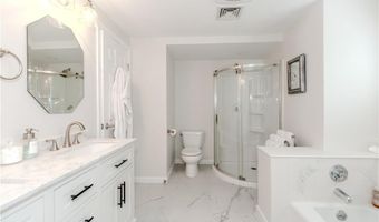 25 Venturi Grn A, North Providence, RI 02904