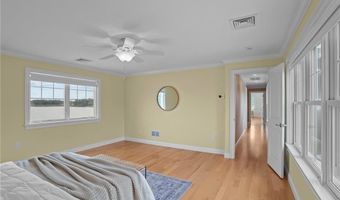 99 Boyce Ave, Barrington, RI 02806