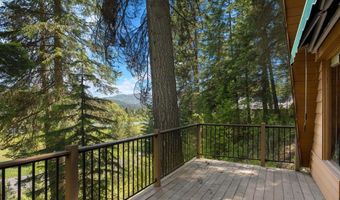 3 Lyons Ln, Cascade, ID 83611