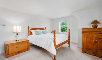 91 Allyn Ln, Barnstable, MA 02630