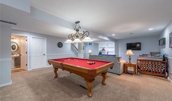 650 Eastpointe Ct, Amherst, OH 44001