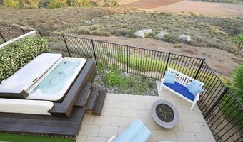 701 Fino Gln, Escondido, CA 92025