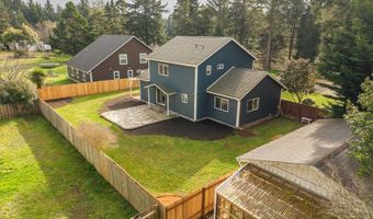 1057 4th St SE, Bandon, OR 97411