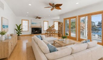 159 Harbor Inn Rd, Bayville, NJ 08721