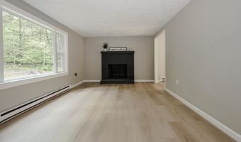 51 Halls Village Rd, Chester, NH 03036