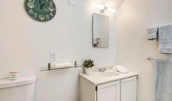 1121 TYLER Ave 1A, Annapolis, MD 21403