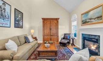 22 Woodland Ave, Manasquan, NJ 08736