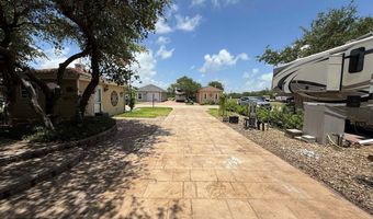 108 Augusta Cir, Aransas Pass, TX 78336