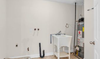 1152 Longboat Ave, Beachwood, NJ 08722