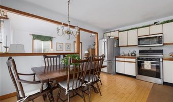 71 Willow Rd, Charlestown, RI 02813