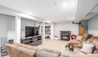 5 A Big Buck Ln, Brookfield, CT 06804