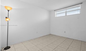 3030 Marcos Dr T203, Aventura, FL 33160
