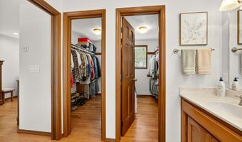 500 Pompadour Dr, Ashland, OR 97520