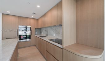 1177 Kane Concourse 204, Bay Harbor Islands, FL 33154