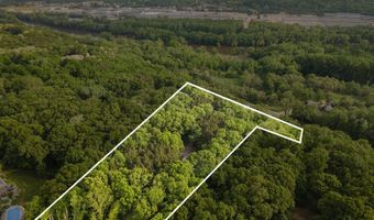 240 Pettis Ave NE, Ada, MI 49301