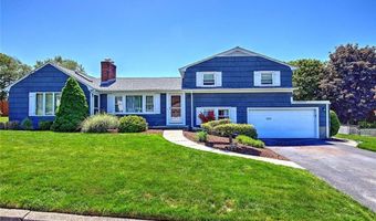 62 Meadowcrest Dr, Cumberland, RI 02864