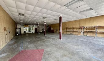 221 E Washington Ave, Athens, TN 37303