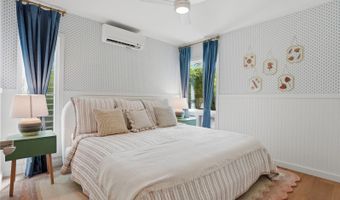 7327 Makaa St, Honolulu, HI 96825