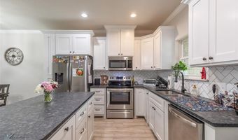 7321 Mountain View Rd, Abilene, TX 79602