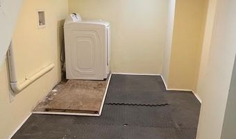 14 MEADOW St, Bayonne, NJ 07002