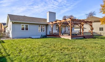 2712 Northridge Cir, Ames, IA 50014